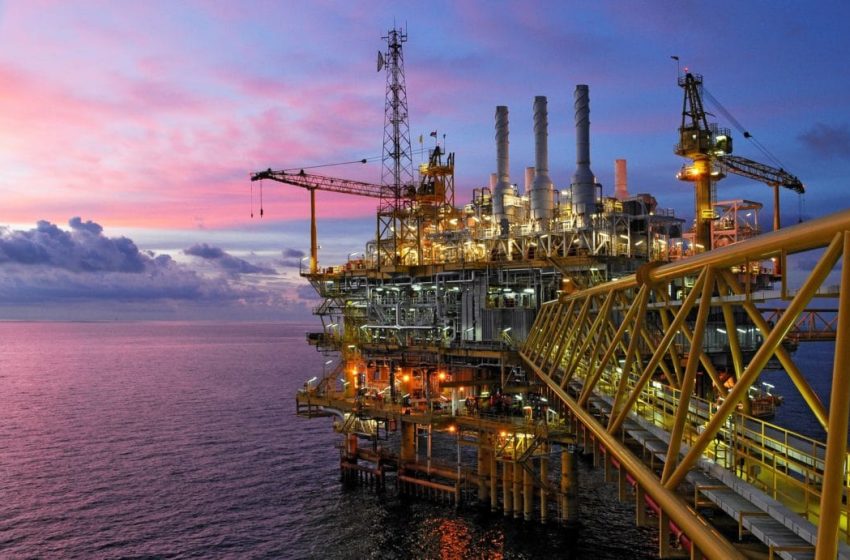  Petróleo em alta com expectativas de estímulos económicos na China