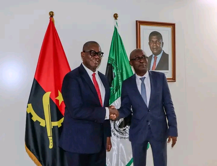  Governo e BAD debatem estratégias para desenvolvimento económico em Angola