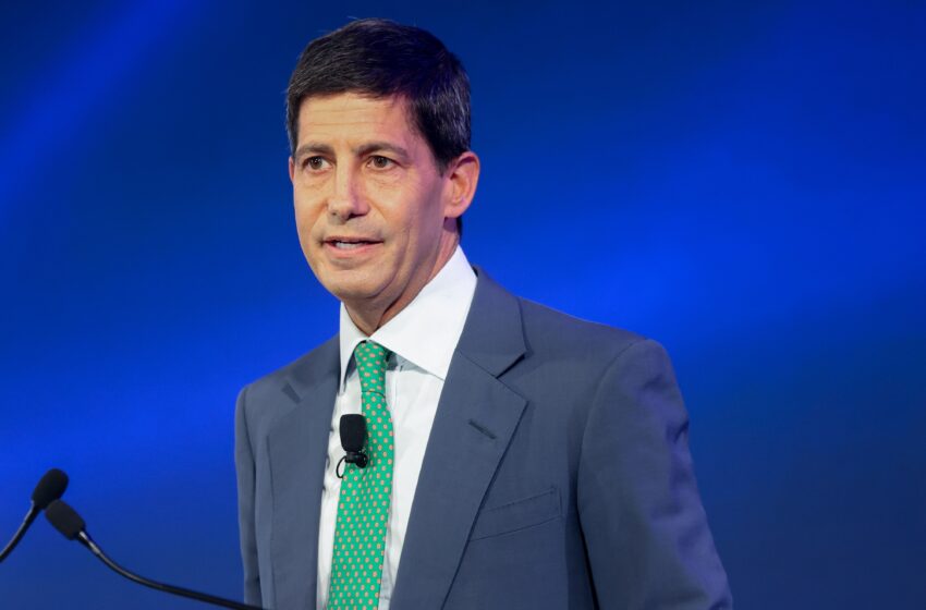  Trump escolhe Kevin Warsh como candidato a próximo presidente da Fed