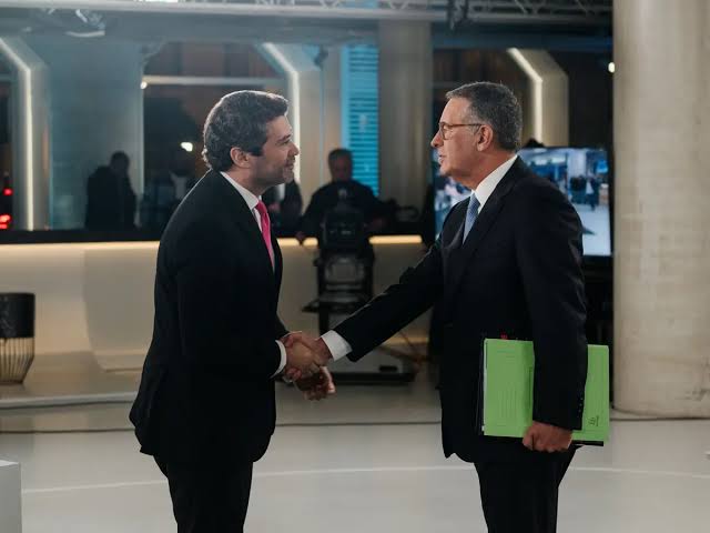  Portugal escolhe o Presidente da República entre um socialista moderado e um populista 