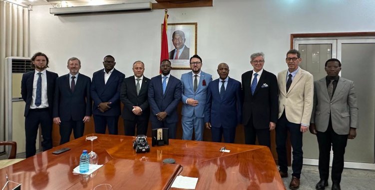  Empresários polacos querem investir no agronegócio angolano, anuncia ministro Isaac dos Anjos
