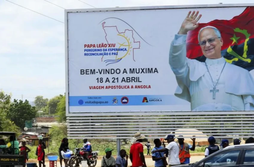  Bairros “Vaticano” e “Terra Prometida” saúdam Leão XIV