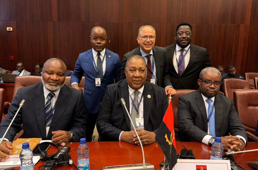  Angola entra no clube africano do diálogo económico e social