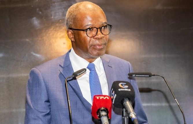  BNA diz que Angola entrou numa fase de recuperação mas os efeitos da crise ainda pesam nas famílias