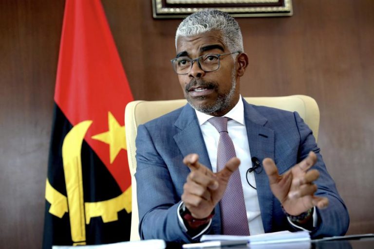  Angola quer ser plataforma de ligação regional e intercontinental, não apenas um destino