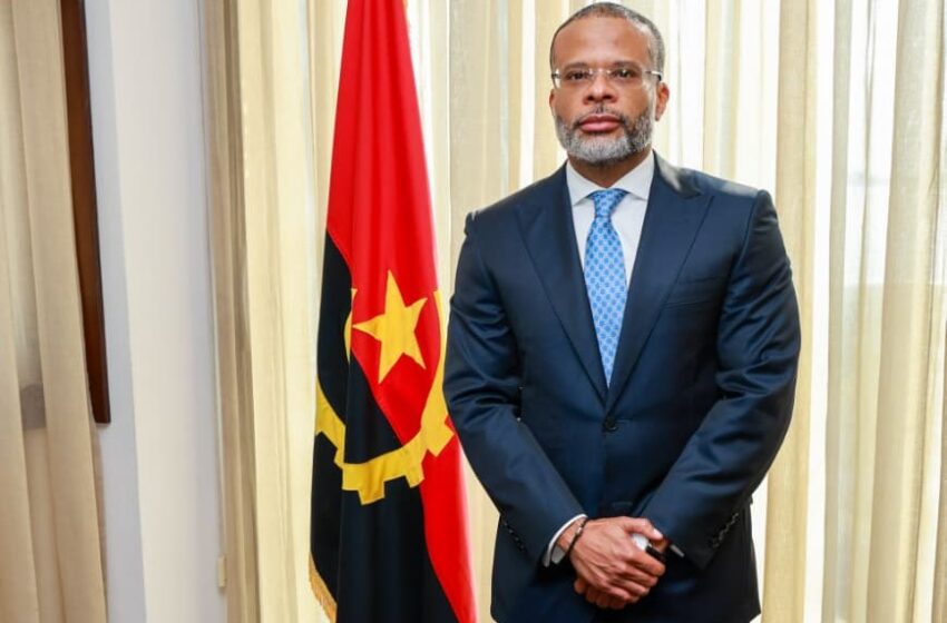  Sandro Africano deixa a banca e assume o pelouro financeiro da TAAG