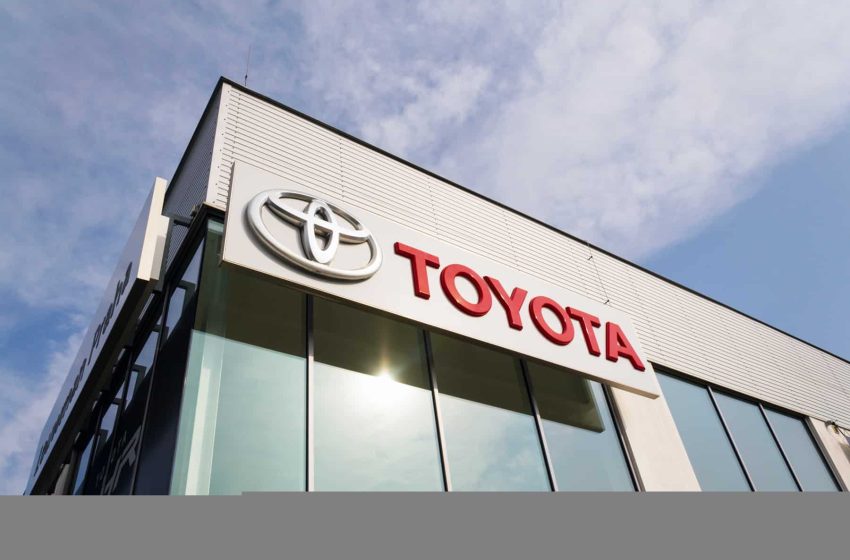  Produção da Toyota cai pelo nono mês consecutivo, mas vendas aumentam