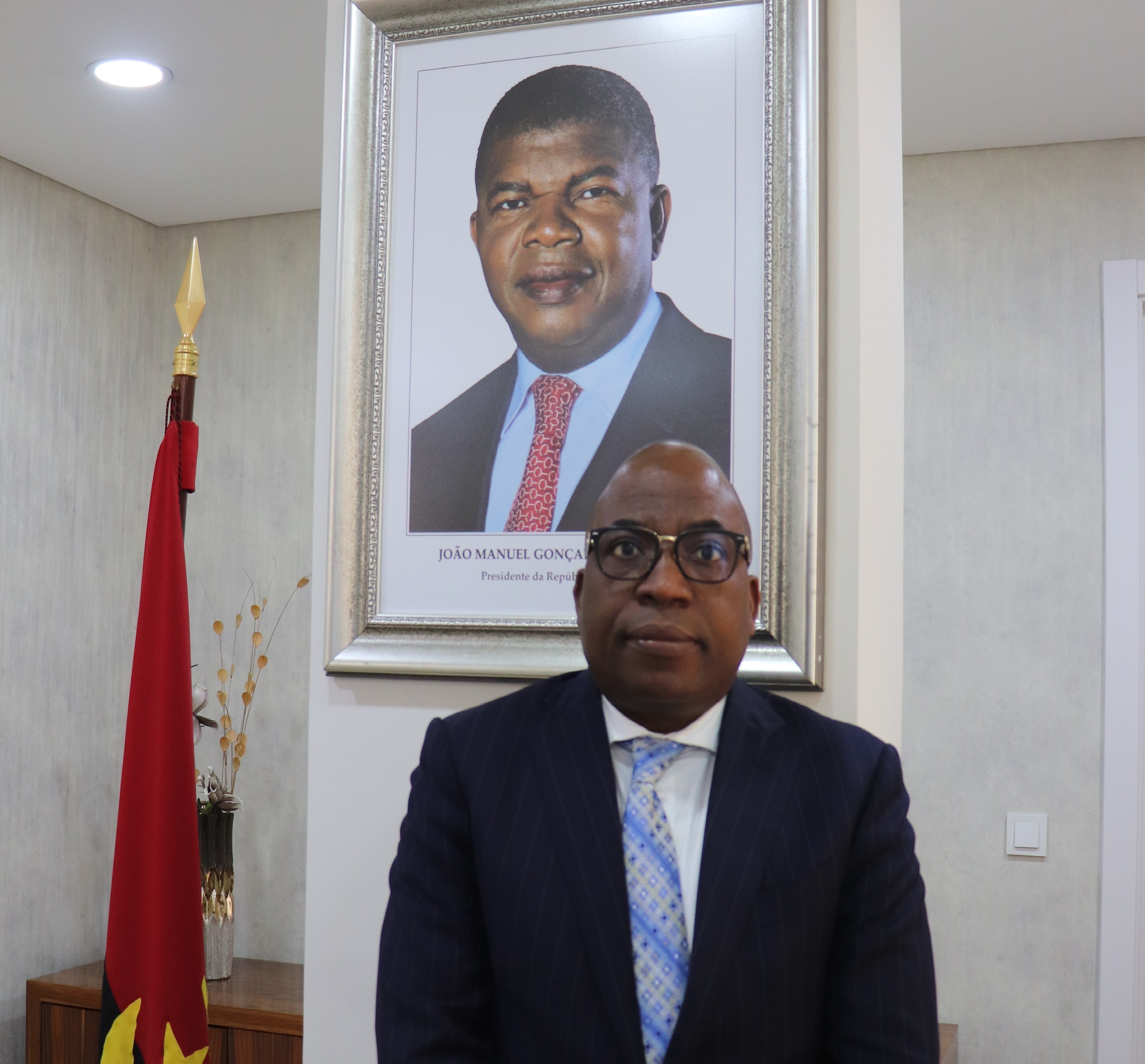  Angola reforça compromisso com energias renováveis na Assembleia da IRENA