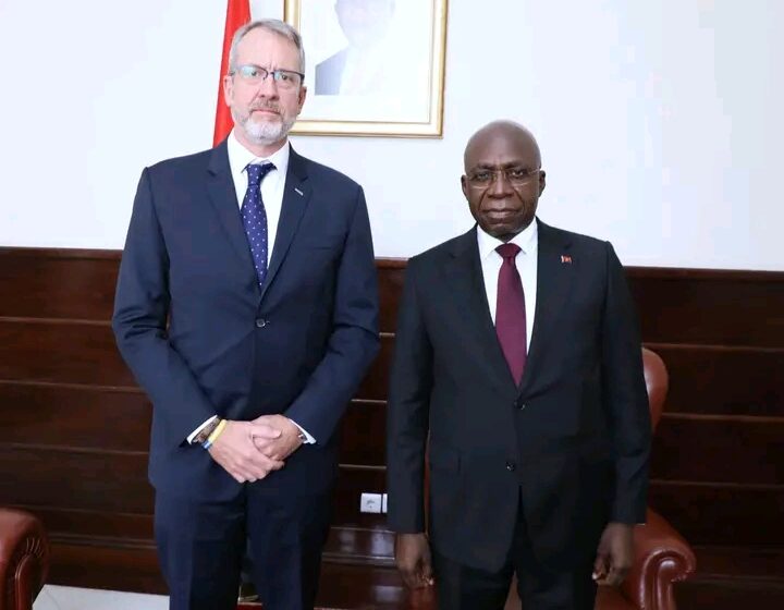  Angola e EUA reforçam cooperação económica e diplomática