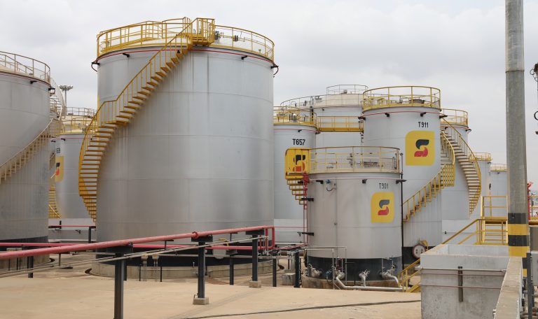  Governo do Zaire autoriza desanexação de 712 hectares para refinaria