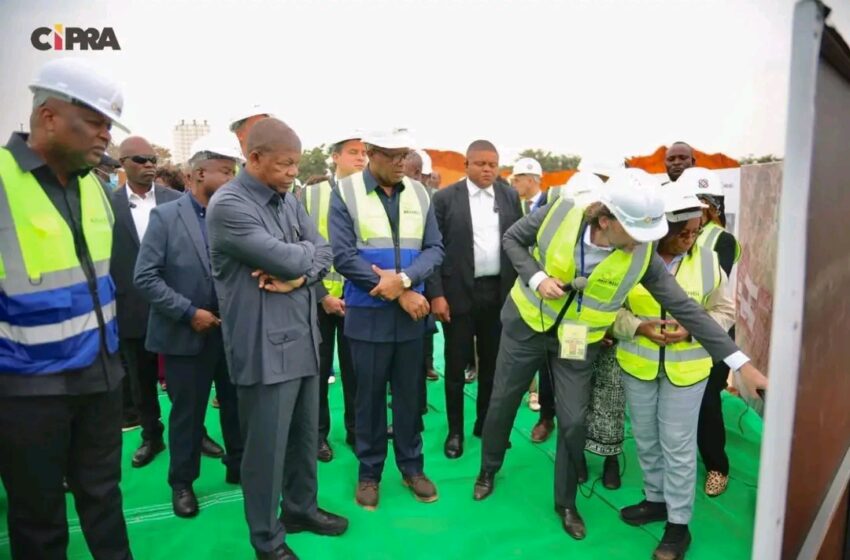  Presidente da República inspeciona obras de nova unidade hospitalar em Luanda