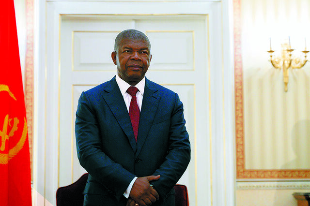  Presidente anuncia inauguração da Refinaria de Cabinda para Setembro