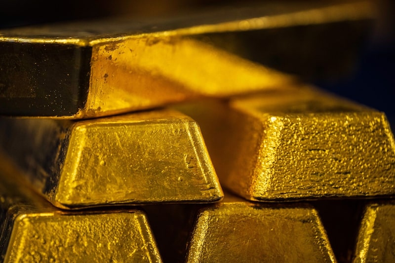  Ouro volta a subir e recupera parte das perdas recentes