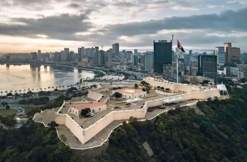  Líderes europeus discutem processo de paz para a Ucrânia em Luanda