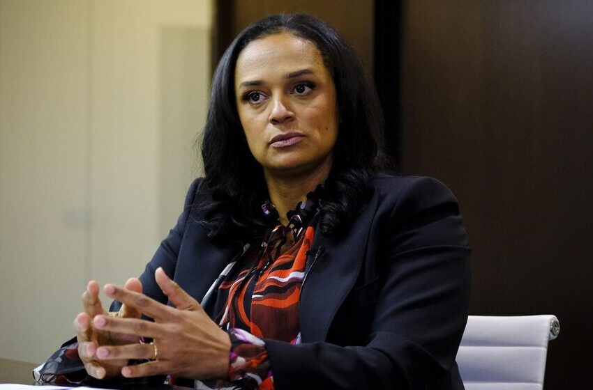  Tribunal deixa cair quatro das 11 acusações no caso Isabel dos Santos