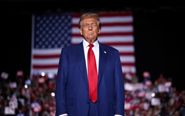  Donald Trump felicita Angola pelos 50 anos de independência e destaca colaboração bilateral