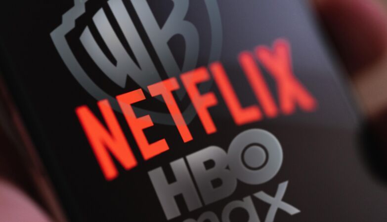  Netflix compra estúdios e negócio de streaming da Warner Bros Discovery por 83 mil milhões de dólares. CNN e TBS ficam de fora