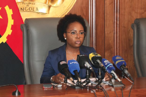  Angola prevê poupança superior a dois mil milhões de dólares em 2026 com retirada de subsídios aos combustíveis