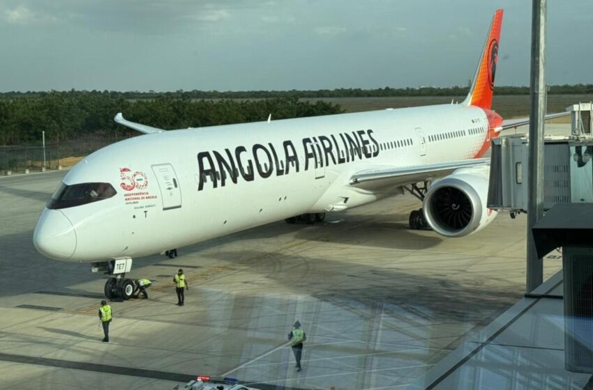  Novo Boeing 787 Dreamliner da TAAG recebe o nome de “Deolinda Rodrigues”