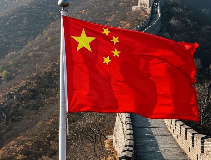  Desaceleração da economia chinesa pode pressionar receitas e dívida de Angola