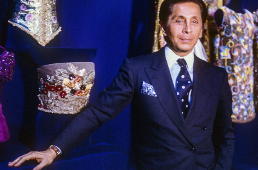  Morre Valentino, ícone da alta-costura italiana, aos 93 anos