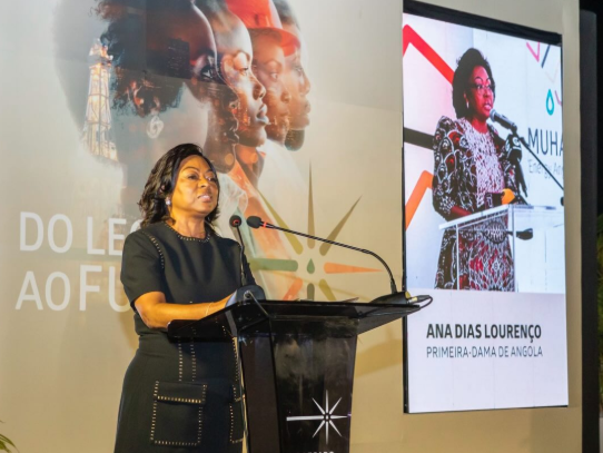 Primeira-Dama destaca patriotismo e liderança feminina no sector petrolífero