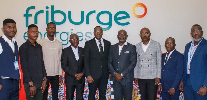  Friburge cria bolsas de estudo e estágios para estudantes da Universidade Agostinho Neto e da Católica