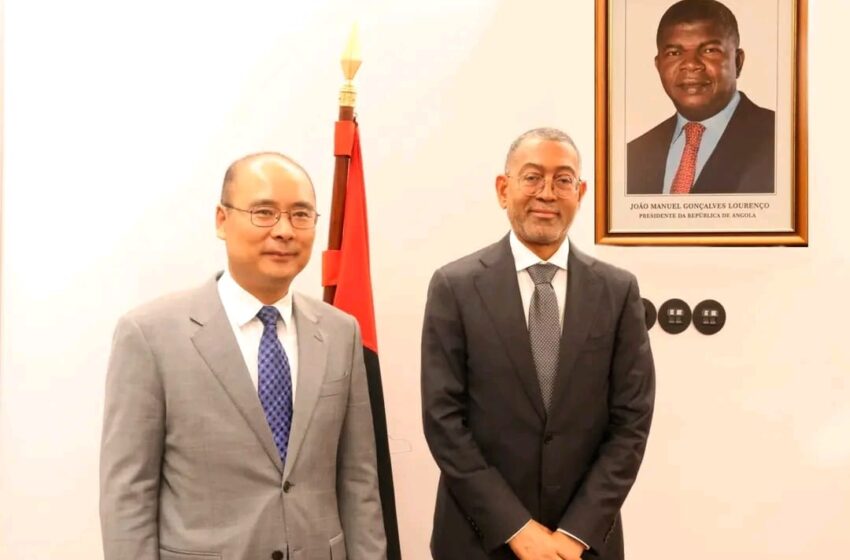  Diamantino Azevedo recebe Embaixador da China para reforço da cooperação no sector energético e mineiro