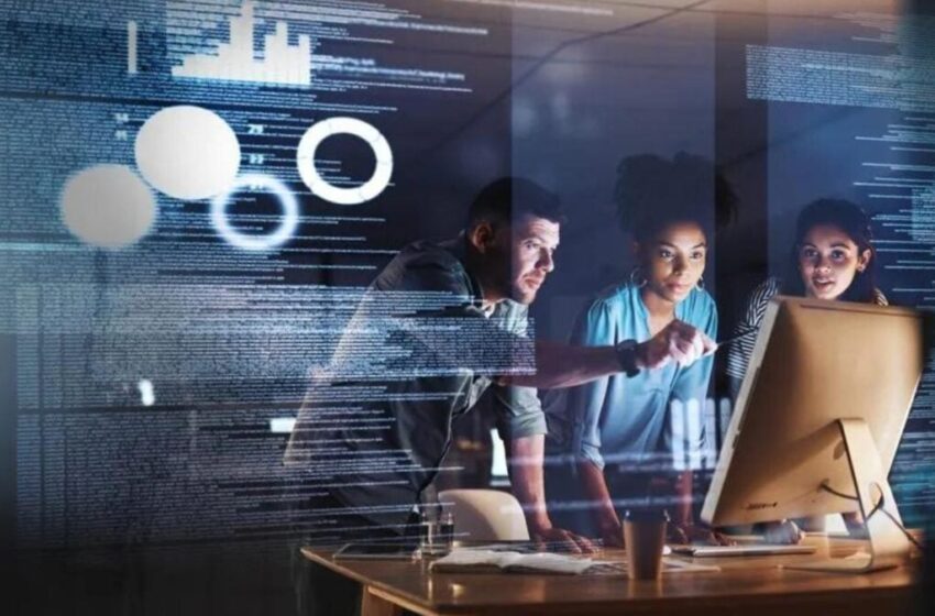  Tecnologia lidera salários em início de carreira, com rendimentos acima de 140 mil dólares por ano