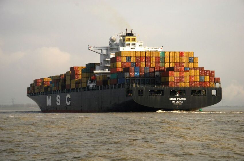  MSC e Maersk suspendem operações no estreito de Ormuz