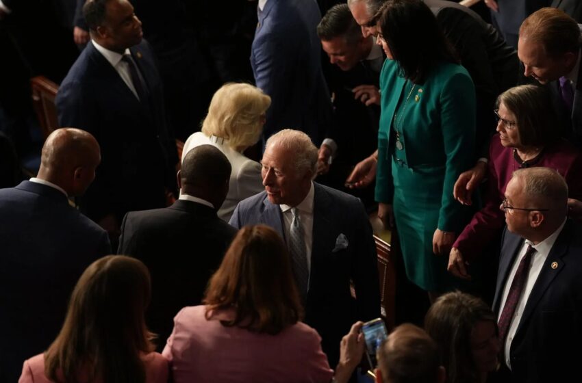  Carlos III apela à unidade nos EUA em visita marcada por tensões com Trump