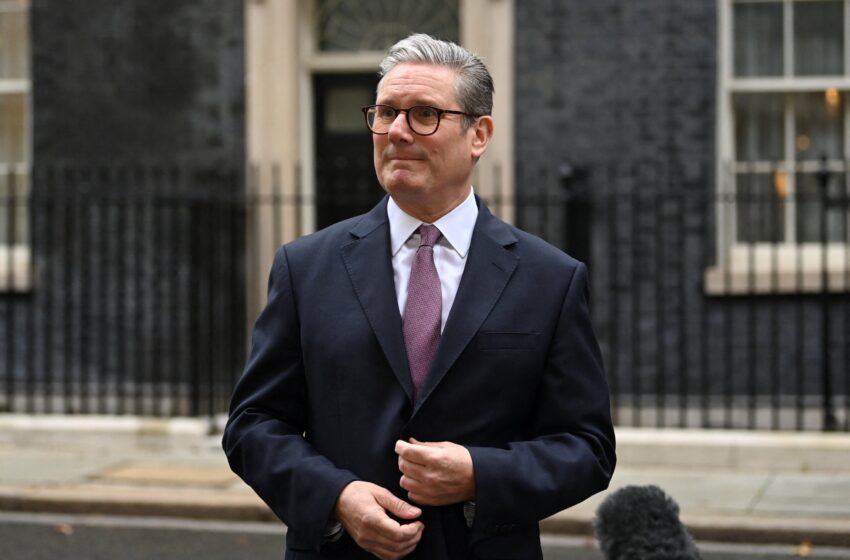  Keir Starmer está por um fio no número 10 de Downing Street