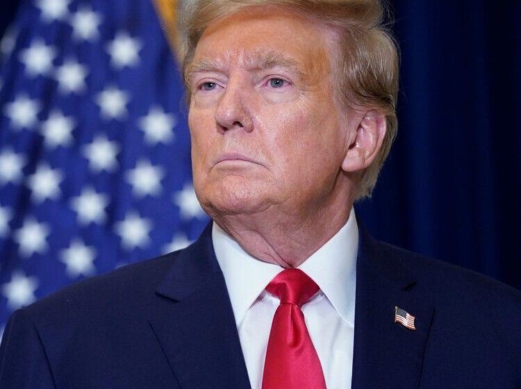 Trump propõe suspender imposto federal sobre combustíveis para conter alta dos preços