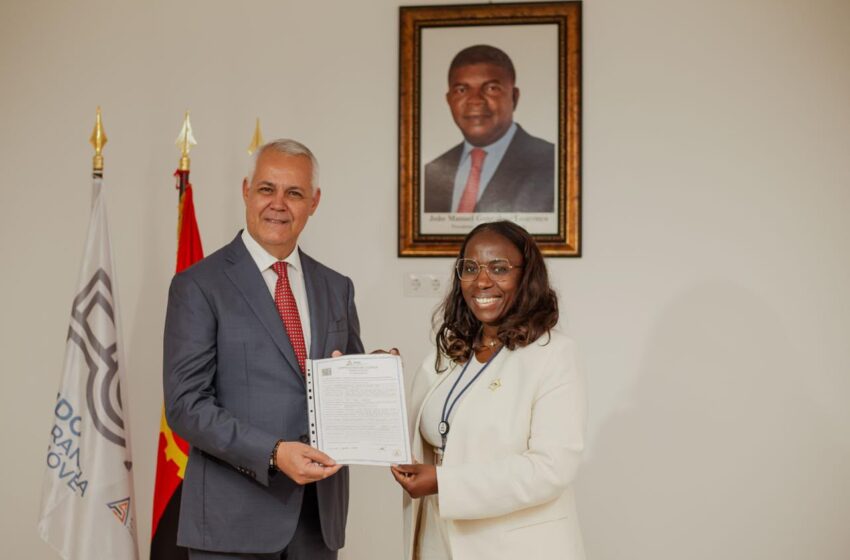  ARSEG entrega Certificado de Registo Especial à Mulemba Ré, primeira resseguradora angolana
