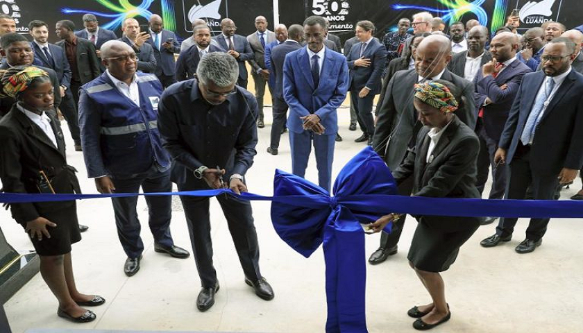  Ministro dos Transportes inaugura três obras no Porto de Luanda e recusa falar em números