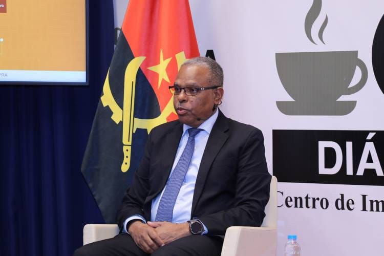  Angola inaugura Complexo Industrial Phoenix Bridge no Bom Jesus