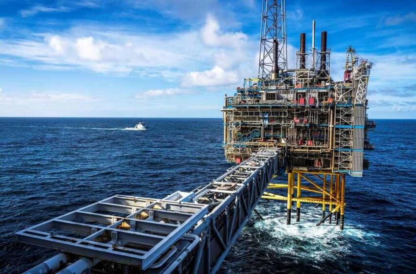  Anúncio de fim de cessar-fogo no Irão faz Brent disparar 5,92% e ultrapassar 78 dólares