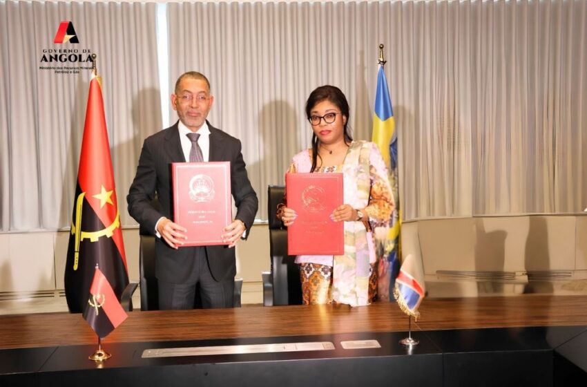  Angola e RDC assinam adenda ao contrato de partilha de produção do Bloco 14/23