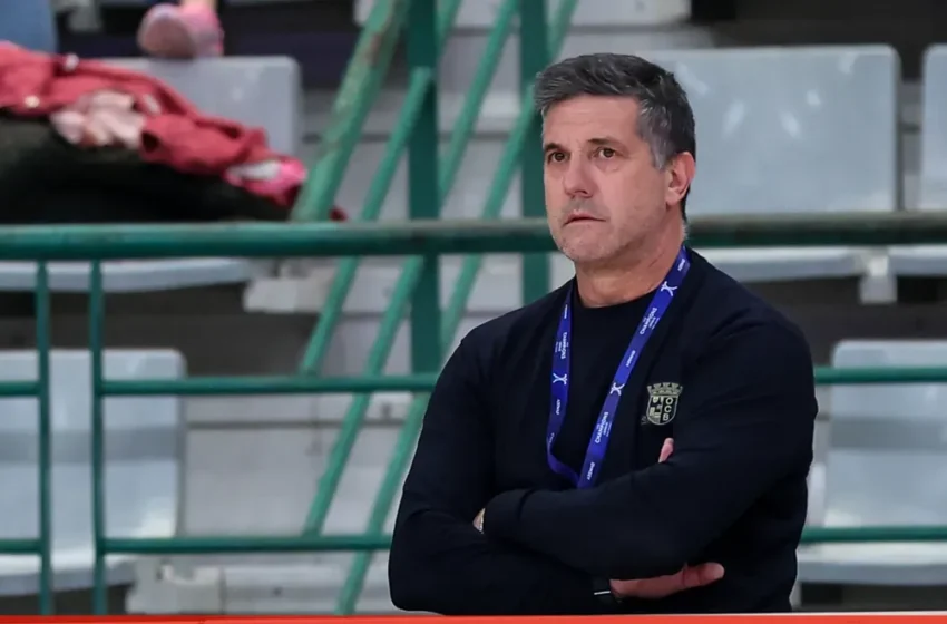  Rui Neto deixa cargo do selecionador nacional de hóquei em patins