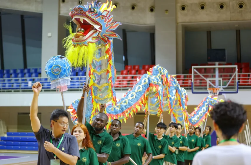  China ultrapassa Estados Unidos na confiança da juventude africana, revela African Youth Survey 2026