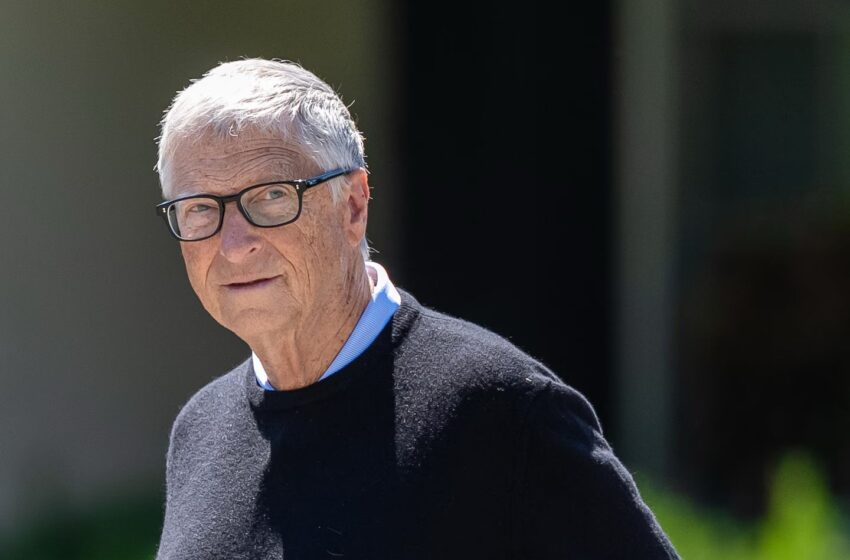  Bill Gates diz que é altura de “carregar no botão do pânico” da IA