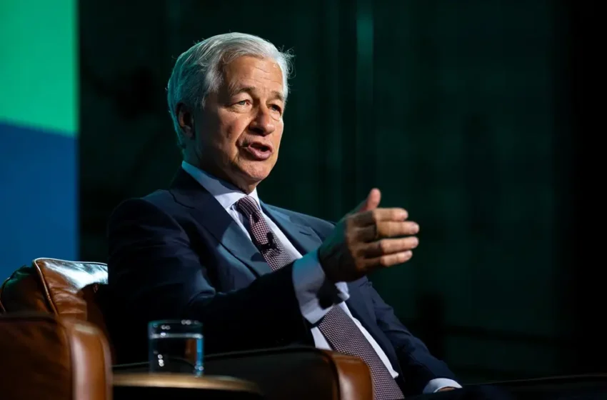  JPMorgan alarga à Europa e ao Canadá plano de 1,5 biliões de dólares para indústrias estratégicas