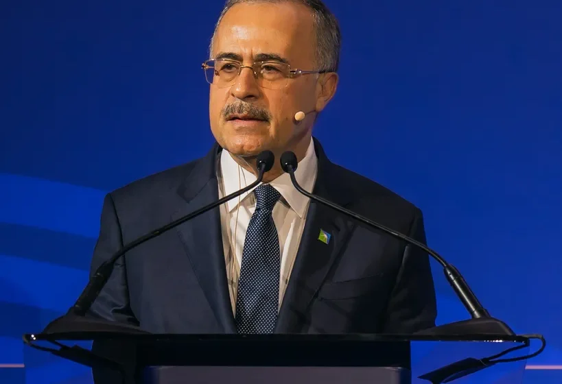  Aramco alerta para nível “perigosamente baixo” dos stocks de petróleo